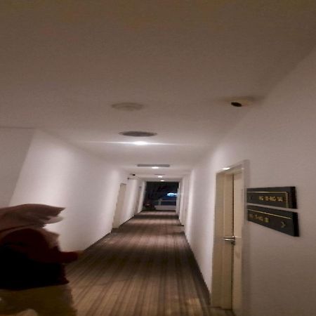 Super Oyo 90724 Rg Hotel Air Hitam Bagian luar foto