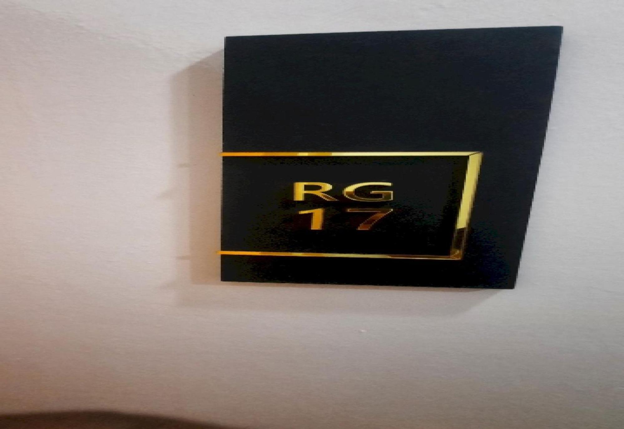 Super Oyo 90724 Rg Hotel Air Hitam Bagian luar foto